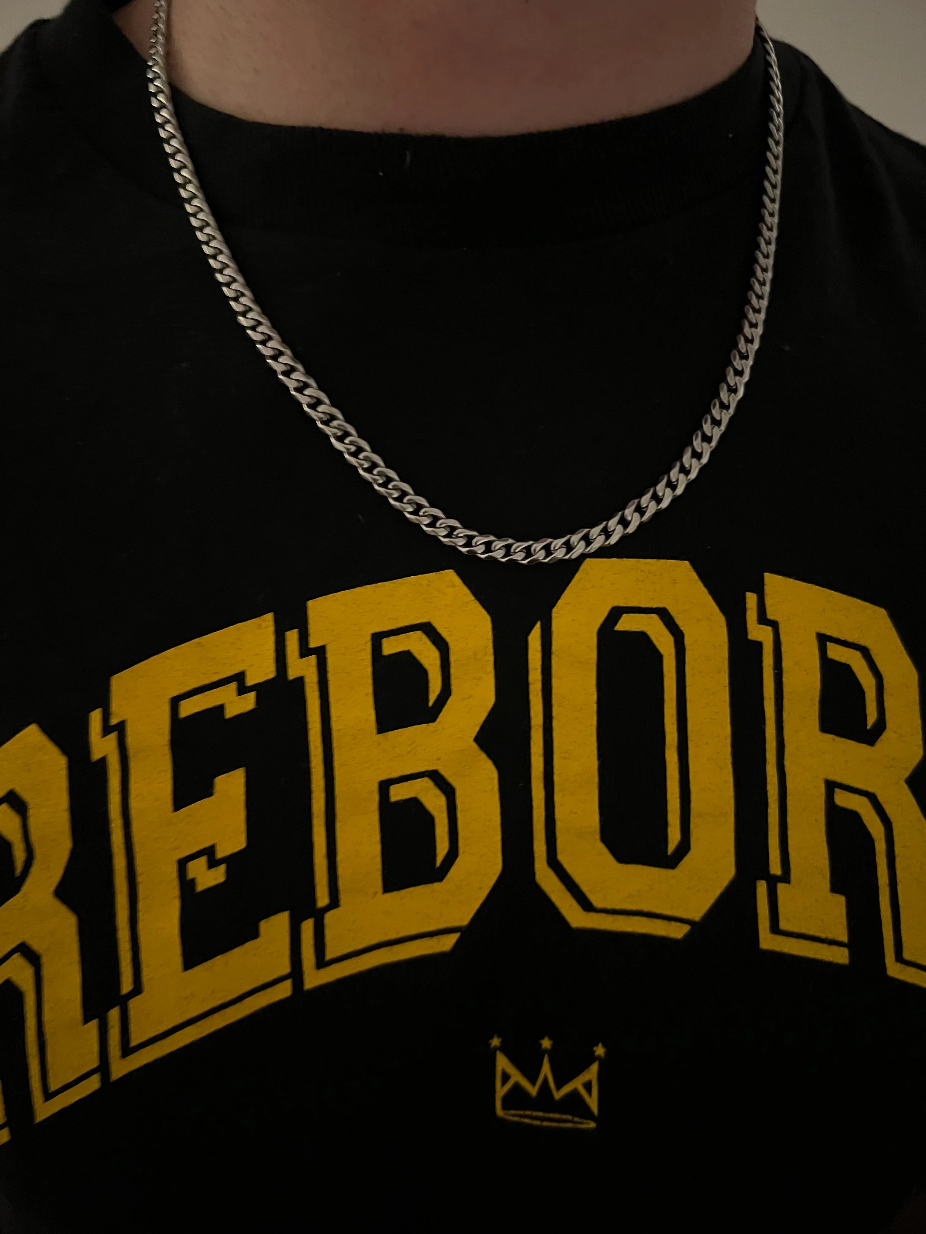 Men’s Shiny Cuban Chain Necklace