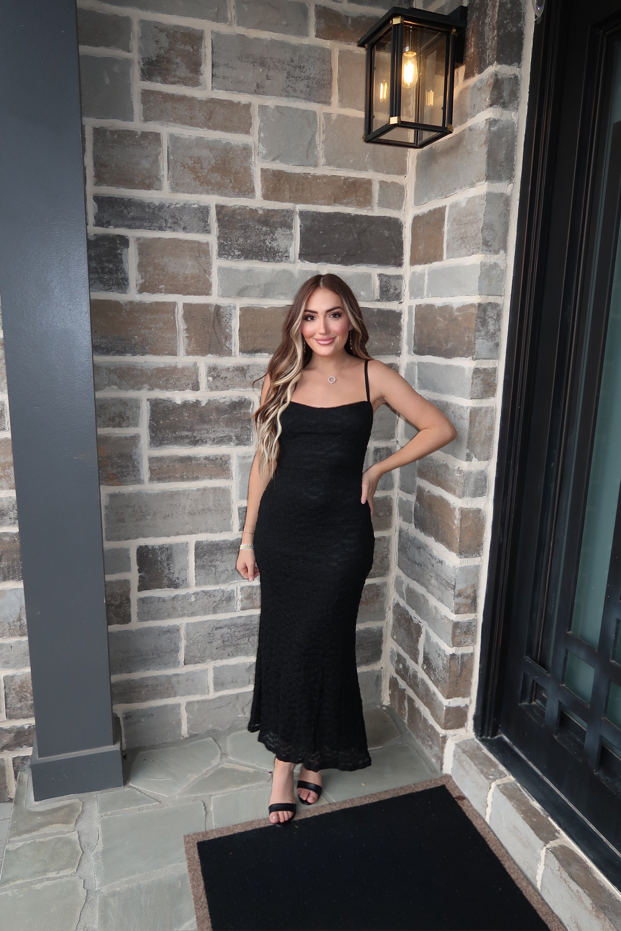 Aislinn Detailed Maxi Dress- Black